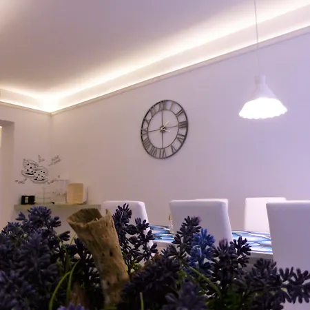 Couette-café Sotto Le Stelle Ai Decumani 4*