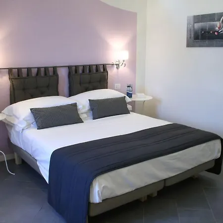 Couette-café Sotto Le Stelle Ai Decumani 4*