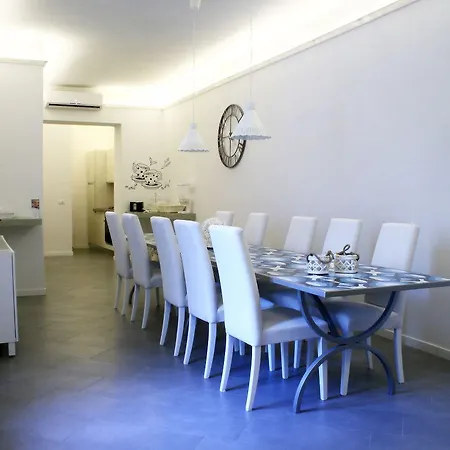 Couette-café Sotto Le Stelle Ai Decumani 4*