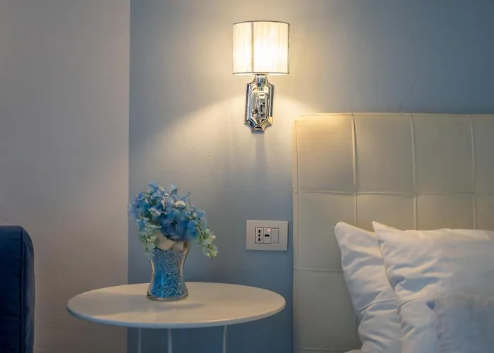 Sotto Le Stelle Ai Decumani Bed & Breakfast 4*