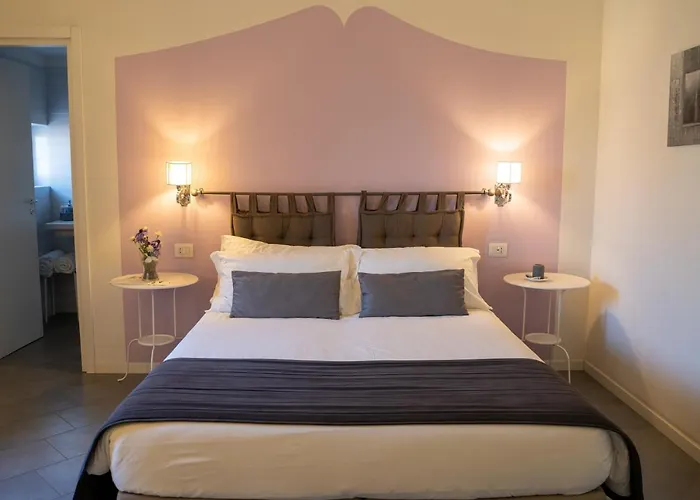 Sotto Le Stelle Ai Decumani 4* Napoli