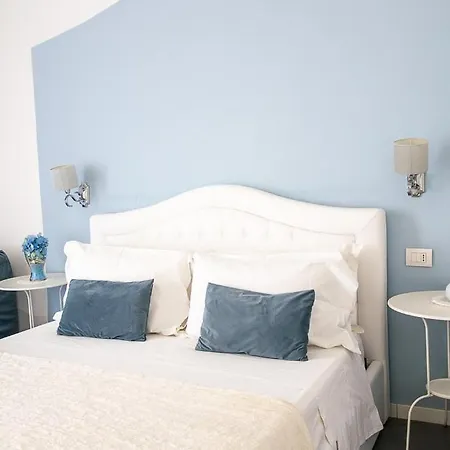 Bed & Breakfast Sotto Le Stelle Ai Decumani 4*